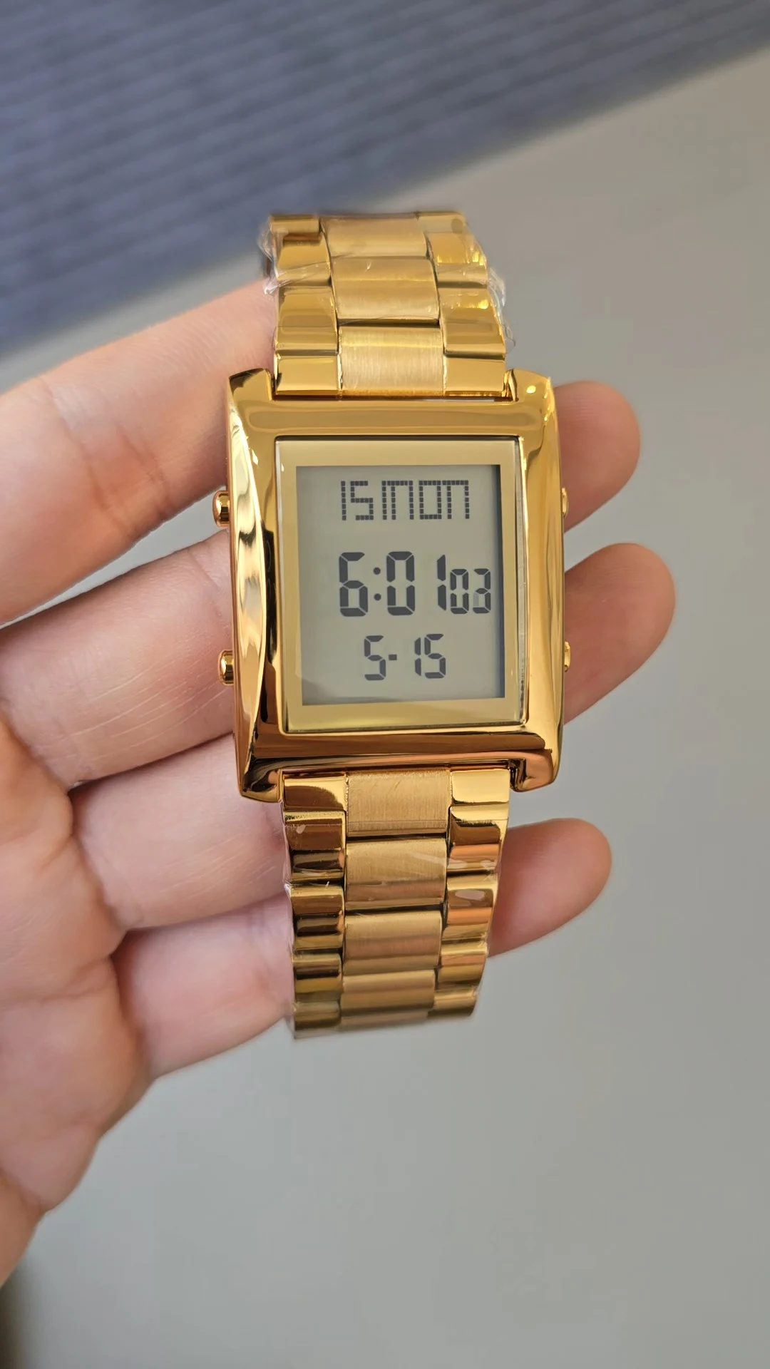 ⌚✨ Montre numérique Skmei 1218 originale – Design carré élégant et bracelet métallique luxueux