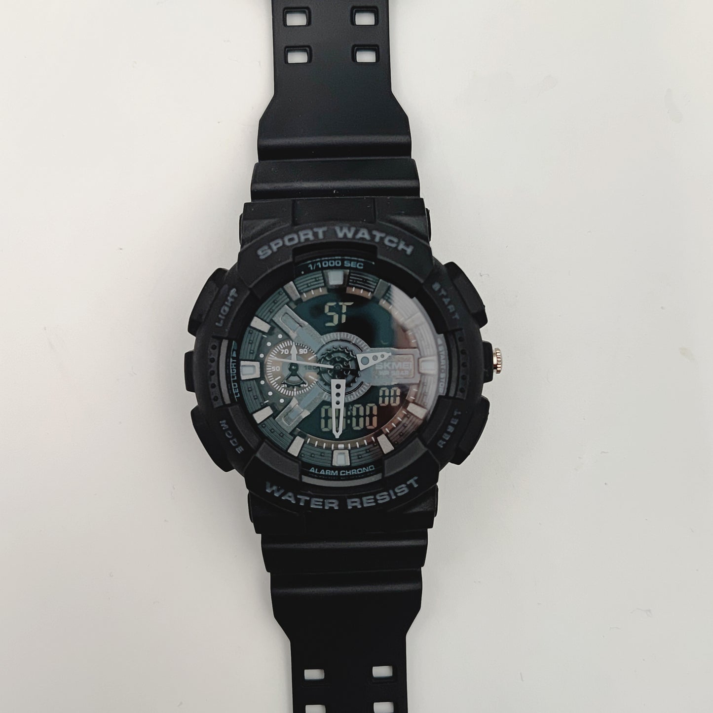 💪 ساعة رجالية – تصميم رياضي أنيق ودقة عالية بسعر 3,650 د.ج