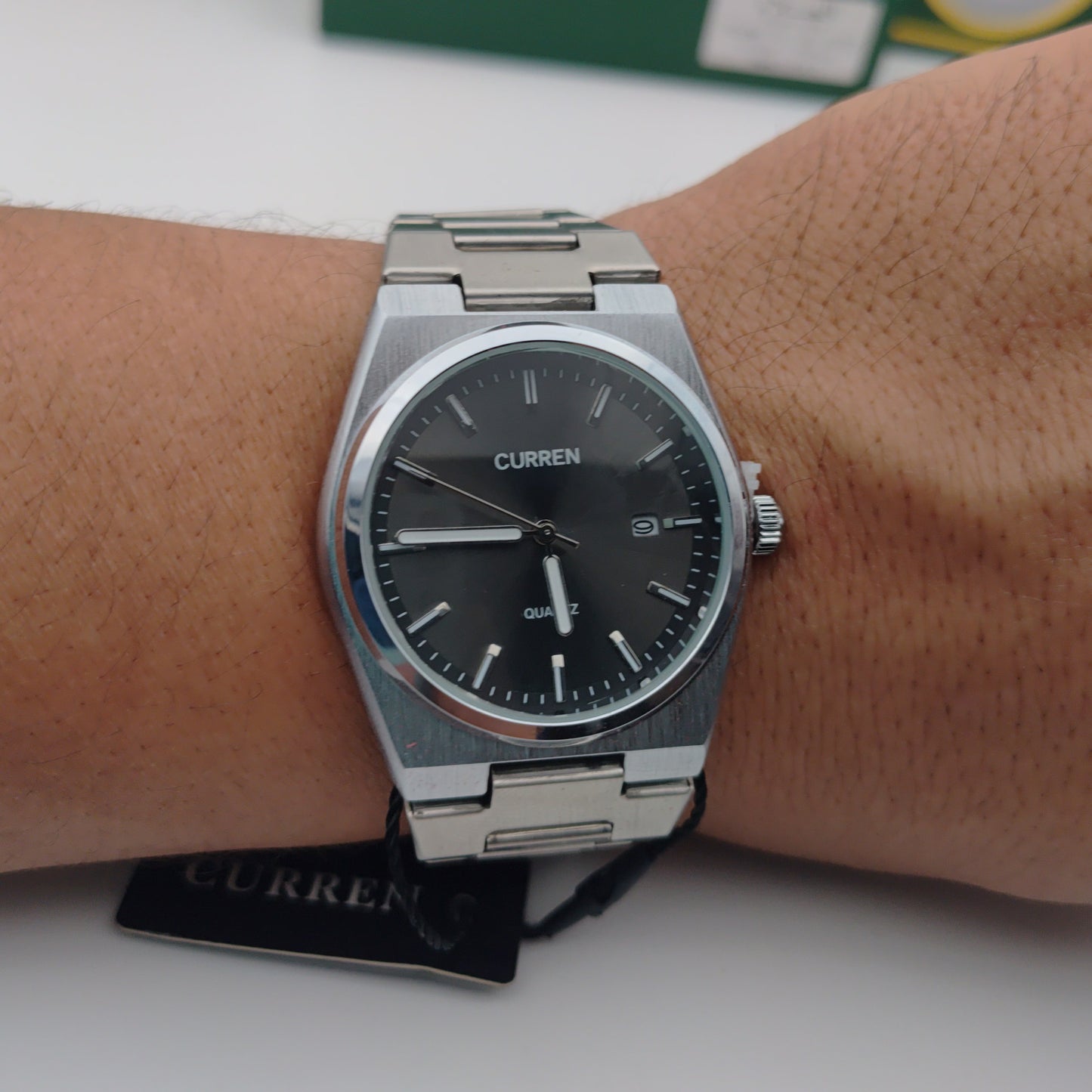 🕶️ ساعة رجالية بتصميم سداسي فاخر – مستوحاة من أسلوب أوديمار