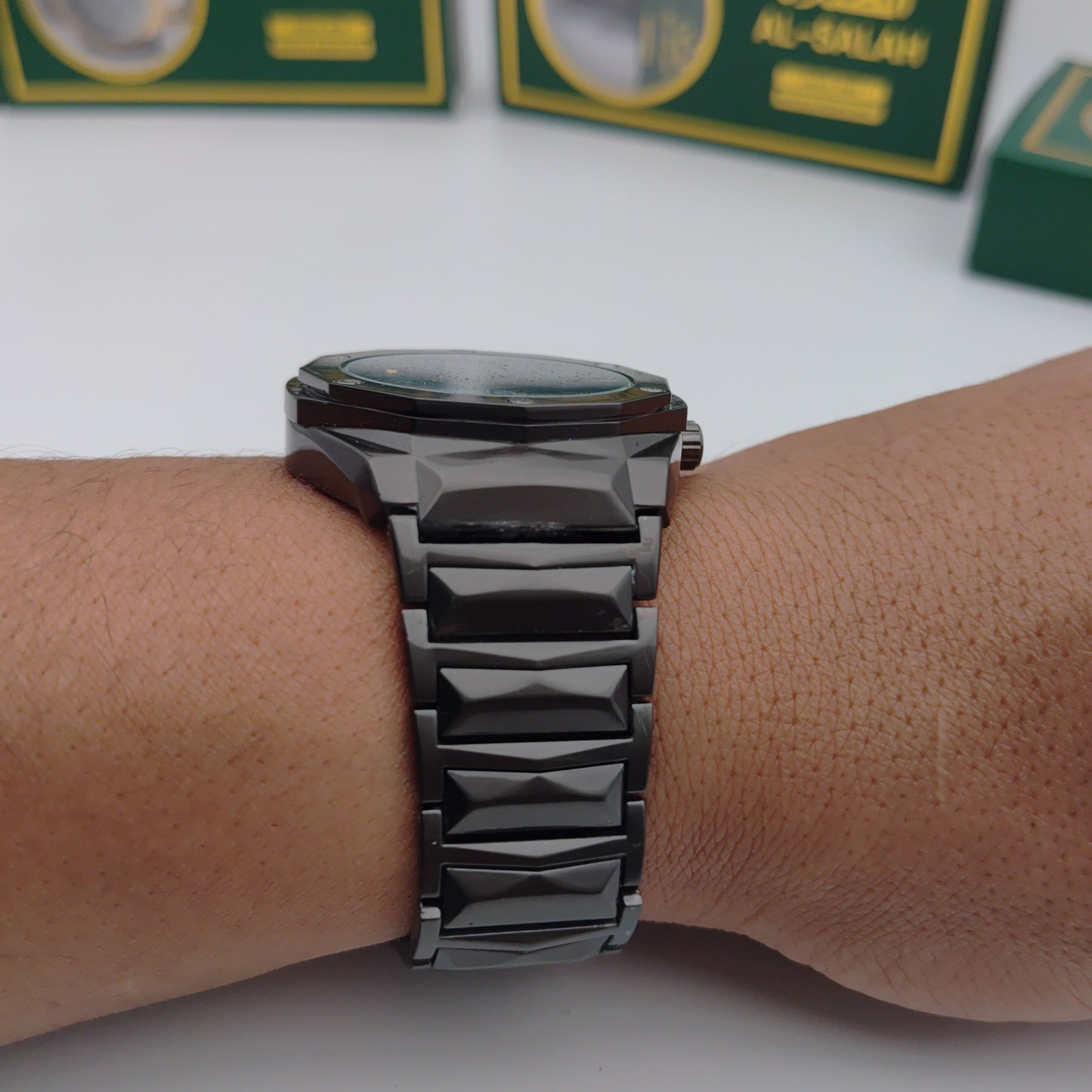 ساعة هيبلو  رجالية بيغ بانغ – تصميم مفتوح فاخر – كوارتز دقيق [أسود/فضي]