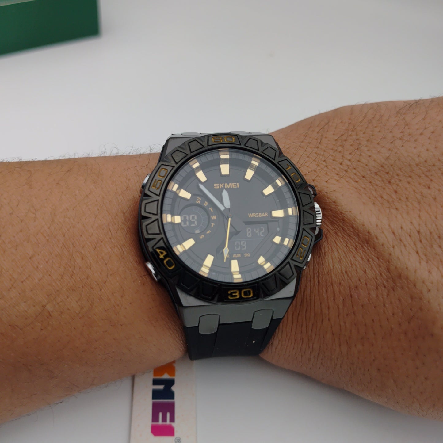 ⌚️ Montre SKMEI Originale – Puissance, Élégance et Précision dans une seule montre !