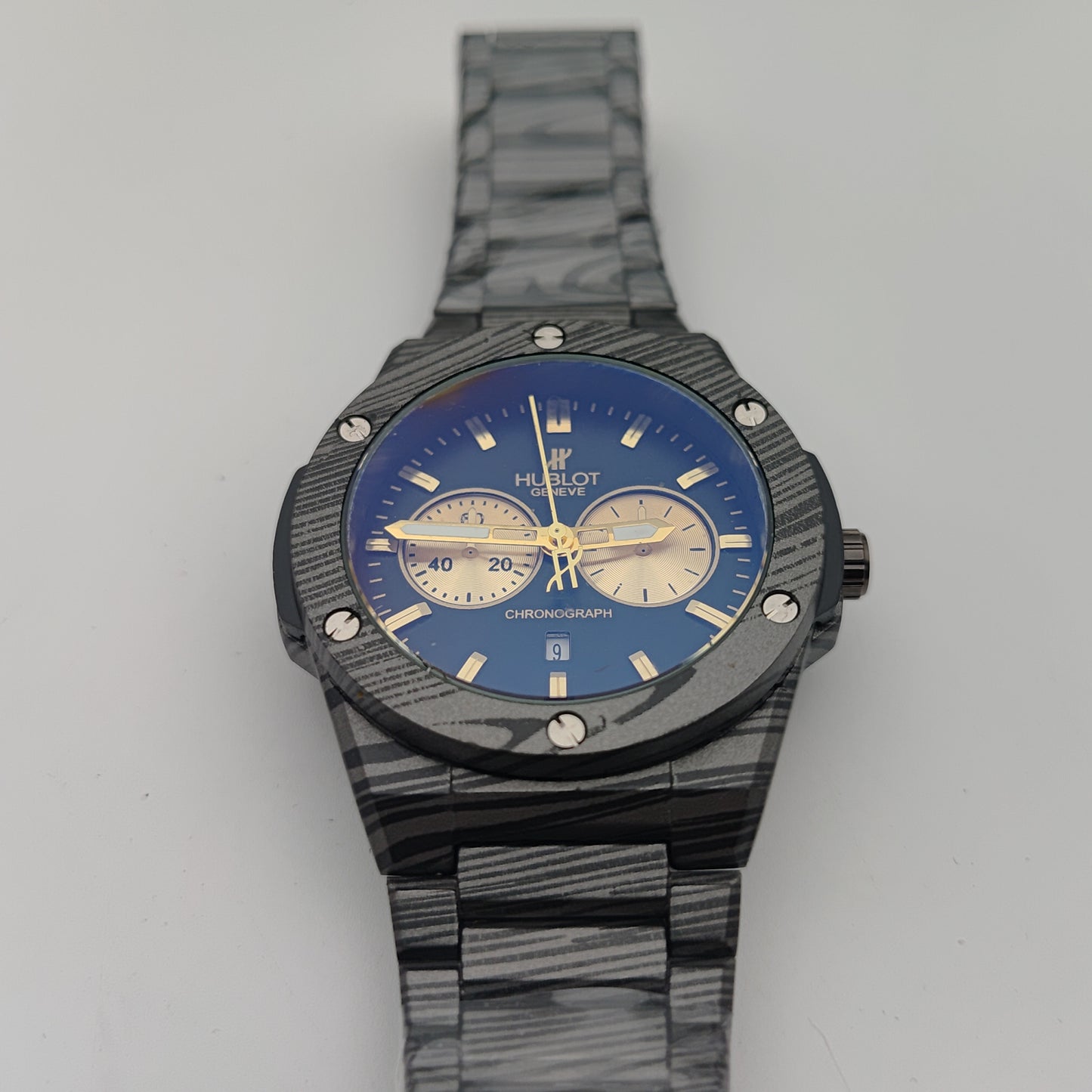 💎 ساعة "تألق التميز" – تصميم هيبلوت فاخر – نقشة فاخرة وقرص أزرق ملكي